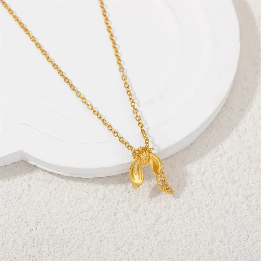 Dainty Bowknot Necklace – view 2