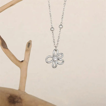 18K Gold Plated Flower Necklace with Pearl